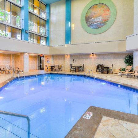 Quality Inn Near The Island Pigeon Forge Exterior photo
